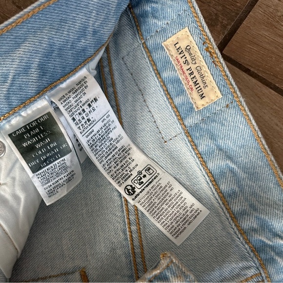 Levi‘S 501 90’s ankle length Metallic Gold jeans - Picture 4 of 5